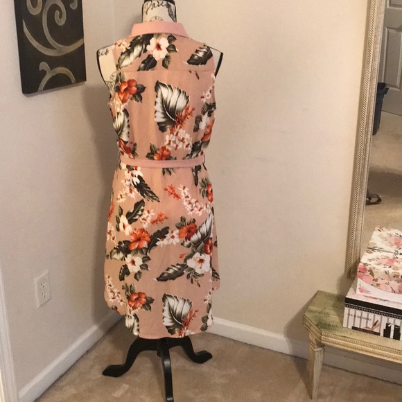 Bundle 3 for $20. Floral high-low dress- - Picture 4 of 4